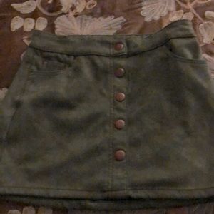 A green Skirt